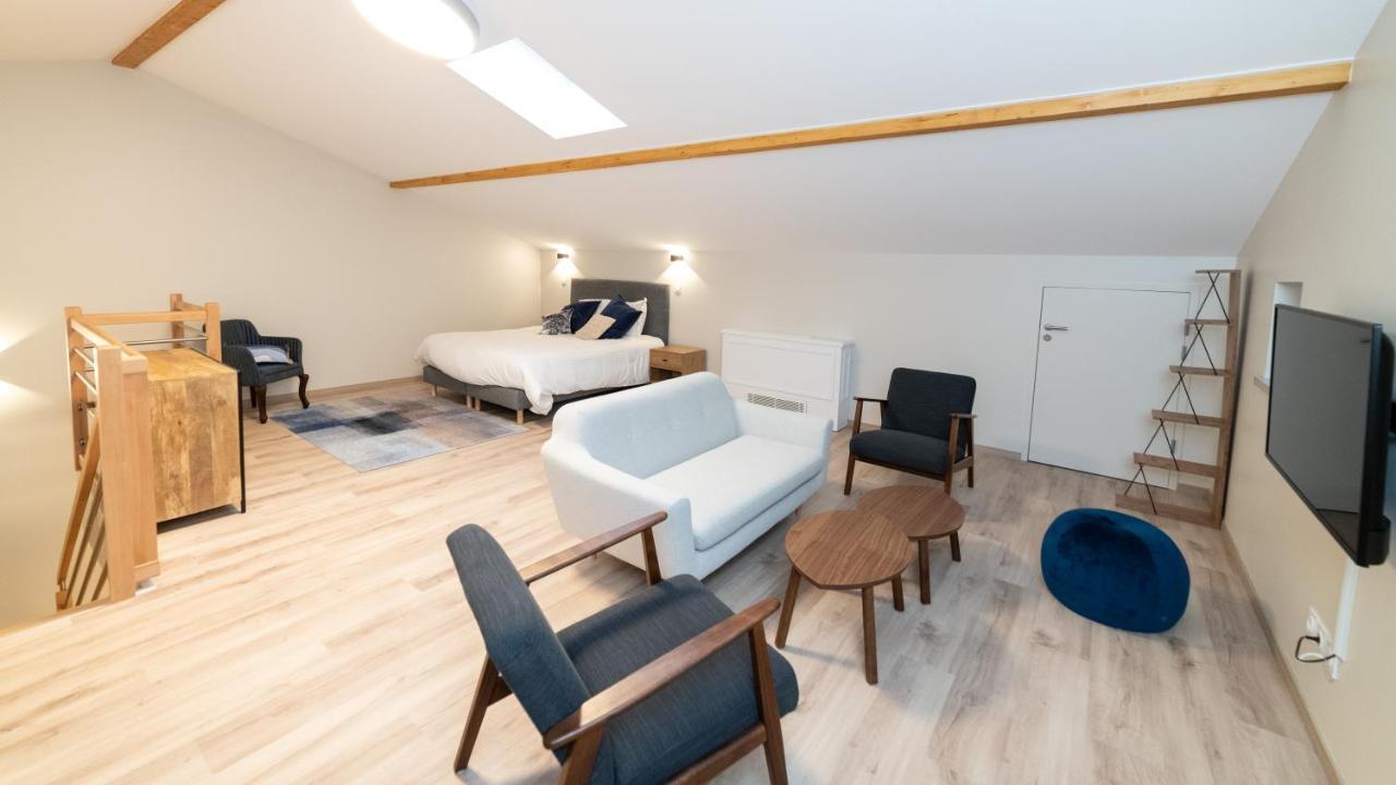 Les Coursives Appartements Mâcon Esterno foto