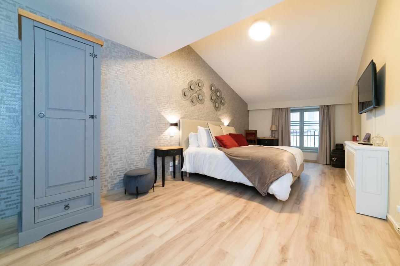 Les Coursives Appartements Mâcon Esterno foto